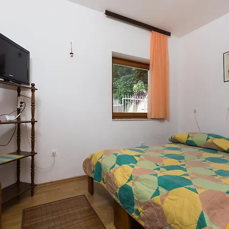 Kisic - Two-bedroom With Terrace Prizemlje Apartament Mlini